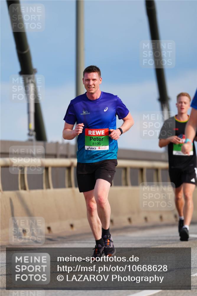 03.10.2026 - Köhlbrandbrückenlauf LAZAROV Photography http://msf.ph/oto/10668628 03.10.2026 15:20:09 Position 1 8106 meine-sportfotos.de