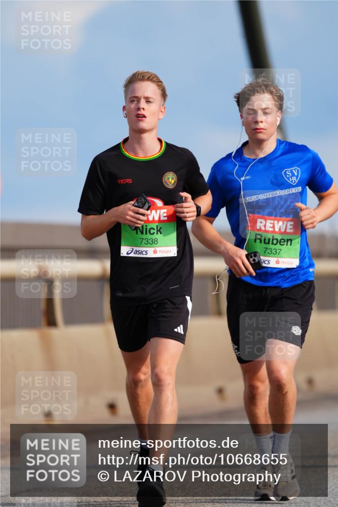 03.10.2026 - Köhlbrandbrückenlauf LAZAROV Photography http://msf.ph/oto/10668655 03.10.2026 15:20:14 Position 1 7338, 7337 meine-sportfotos.de