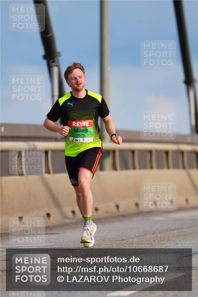 03.10.2026 - Köhlbrandbrückenlauf LAZAROV Photography http://msf.ph/oto/10668687 03.10.2026 15:20:20 Position 1 8075 meine-sportfotos.de