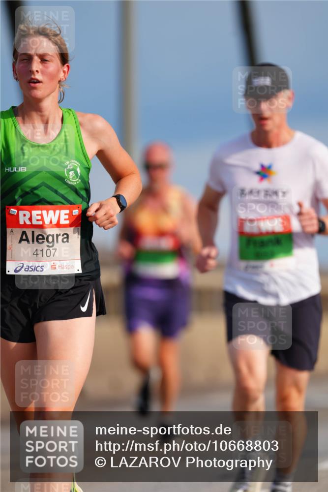 03.10.2026 - Köhlbrandbrückenlauf LAZAROV Photography http://msf.ph/oto/10668803 03.10.2026 15:20:44 Position 1 4107 meine-sportfotos.de