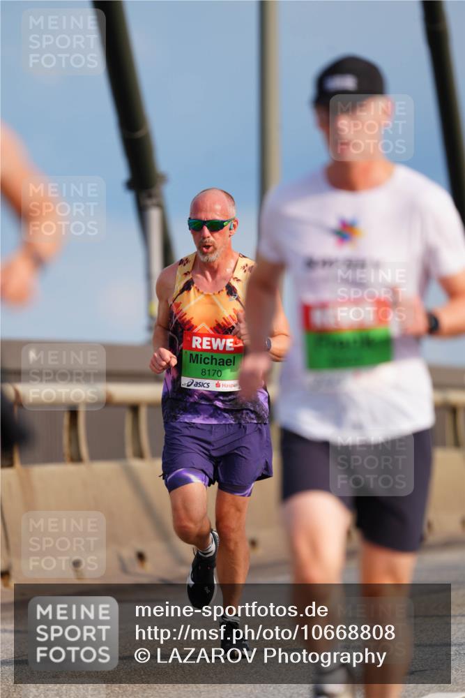 03.10.2026 - Köhlbrandbrückenlauf LAZAROV Photography http://msf.ph/oto/10668808 03.10.2026 15:20:45 Position 1 8170 meine-sportfotos.de