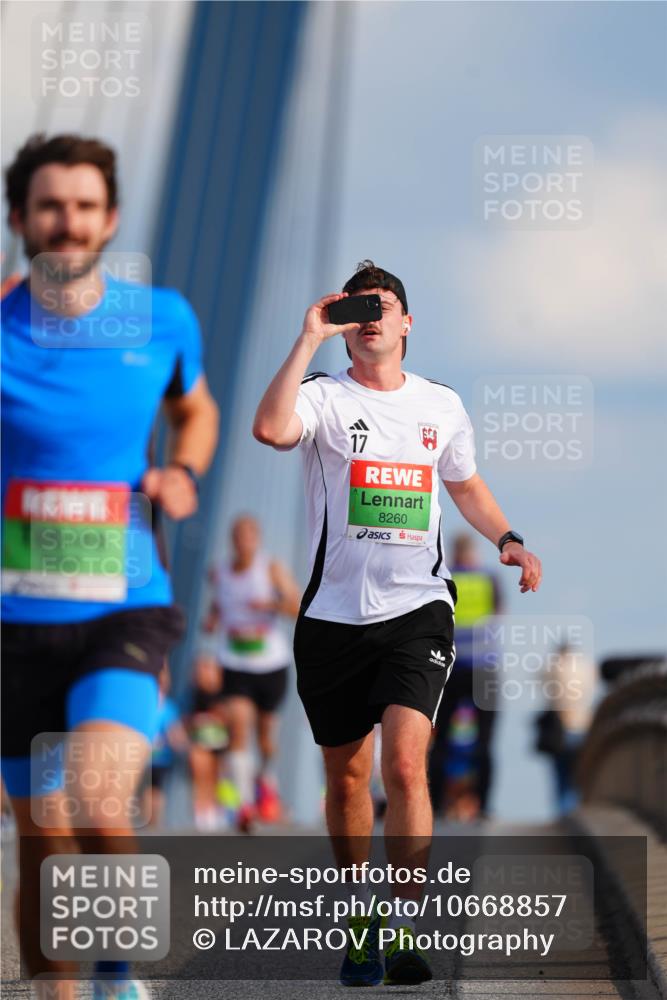 03.10.2026 - Köhlbrandbrückenlauf LAZAROV Photography http://msf.ph/oto/10668857 03.10.2026 15:20:51 Position 1 17, 8260 meine-sportfotos.de