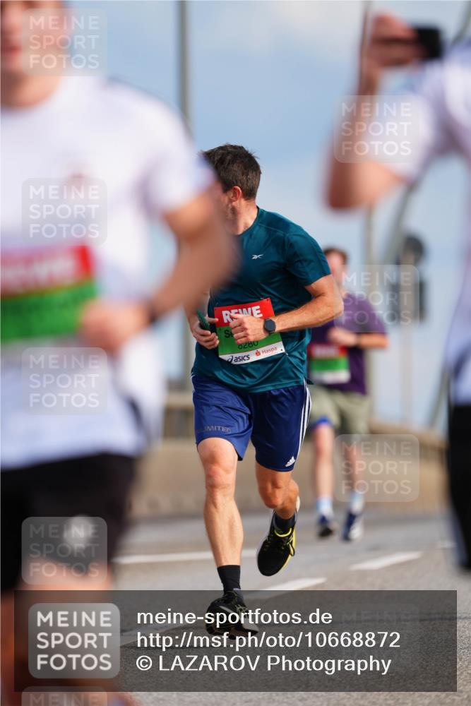 03.10.2026 - Köhlbrandbrückenlauf LAZAROV Photography http://msf.ph/oto/10668872 03.10.2026 15:20:55 Position 1 8280 meine-sportfotos.de