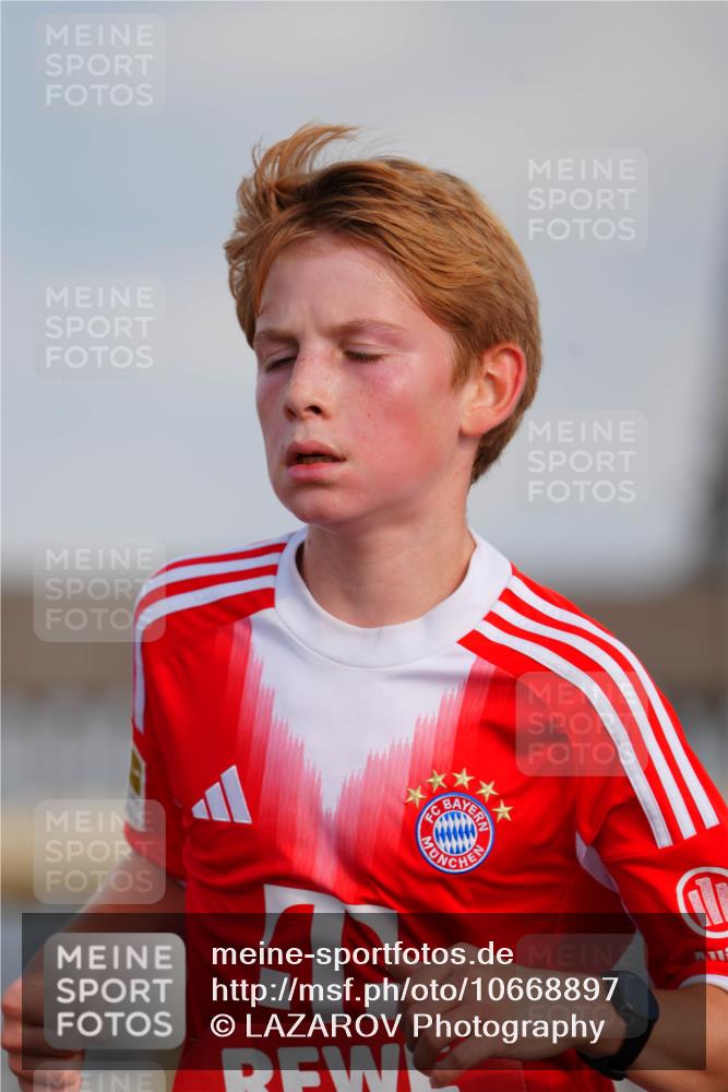 03.10.2026 - Köhlbrandbrückenlauf LAZAROV Photography http://msf.ph/oto/10668897 03.10.2026 15:21:02 Position 1 11 meine-sportfotos.de