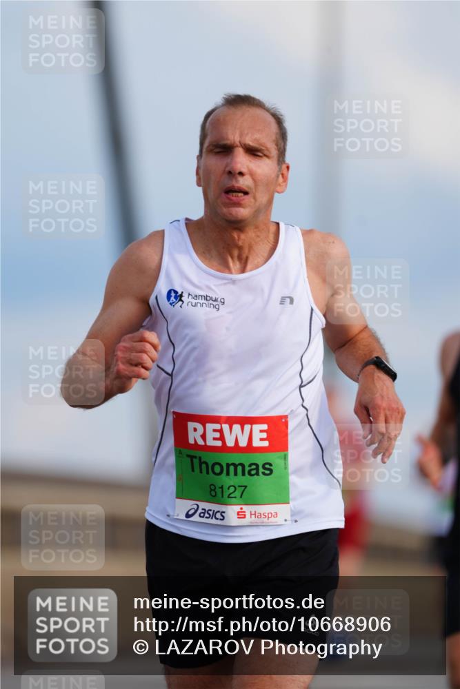 03.10.2026 - Köhlbrandbrückenlauf LAZAROV Photography http://msf.ph/oto/10668906 03.10.2026 15:21:04 Position 1 8127 meine-sportfotos.de