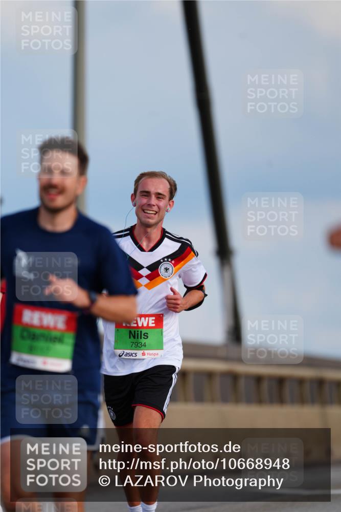 03.10.2026 - Köhlbrandbrückenlauf LAZAROV Photography http://msf.ph/oto/10668948 03.10.2026 15:21:10 Position 1 7934 meine-sportfotos.de
