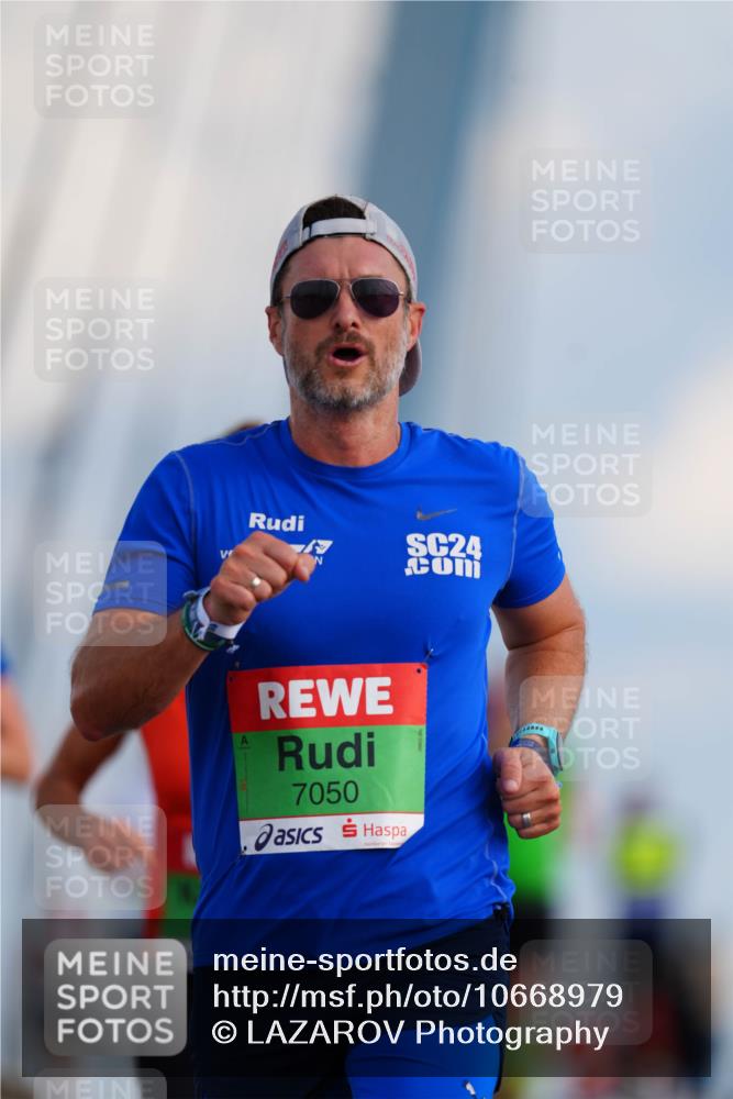 03.10.2026 - Köhlbrandbrückenlauf LAZAROV Photography http://msf.ph/oto/10668979 03.10.2026 15:21:15 Position 1 24, 7050 meine-sportfotos.de