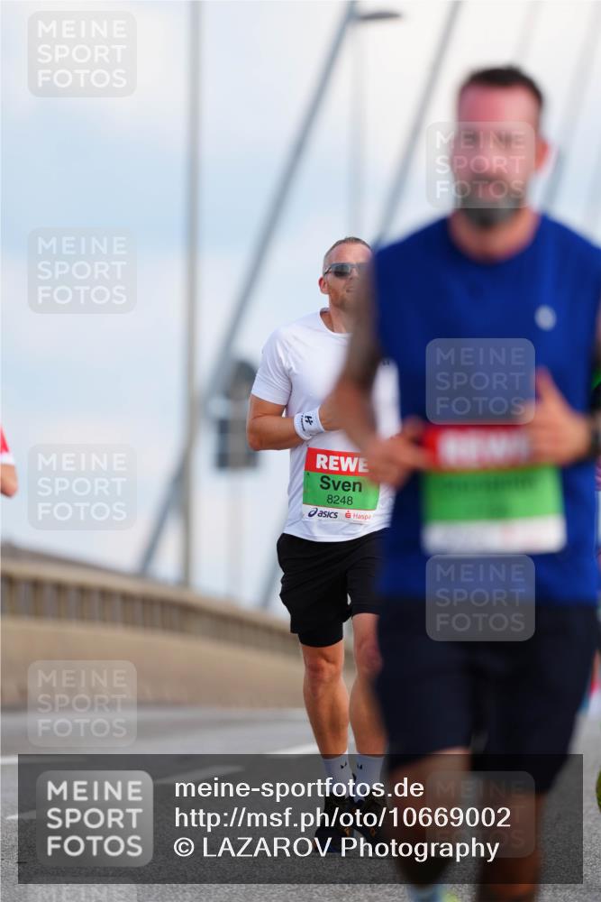 03.10.2026 - Köhlbrandbrückenlauf LAZAROV Photography http://msf.ph/oto/10669002 03.10.2026 15:21:21 Position 1 8248 meine-sportfotos.de