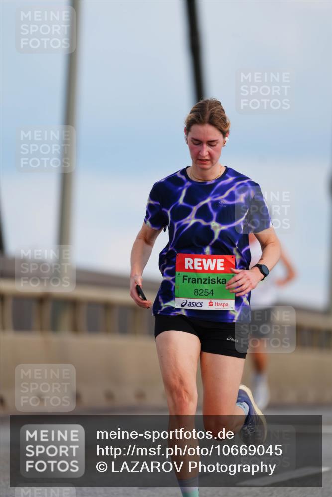 03.10.2026 - Köhlbrandbrückenlauf LAZAROV Photography http://msf.ph/oto/10669045 03.10.2026 15:21:29 Position 1 9, 8254 meine-sportfotos.de