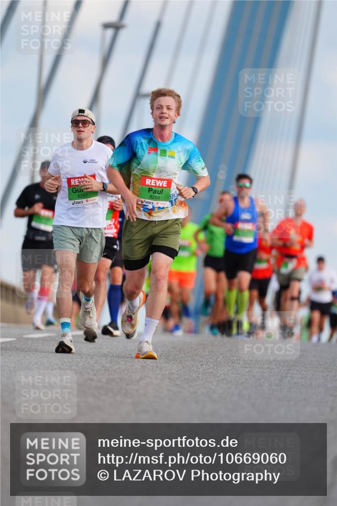 03.10.2026 - Köhlbrandbrückenlauf LAZAROV Photography http://msf.ph/oto/10669060 03.10.2026 15:21:32 Position 1 8257, 8269 meine-sportfotos.de