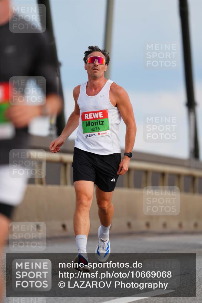 03.10.2026 - Köhlbrandbrückenlauf LAZAROV Photography http://msf.ph/oto/10669068 03.10.2026 15:21:34 Position 1 8275 meine-sportfotos.de