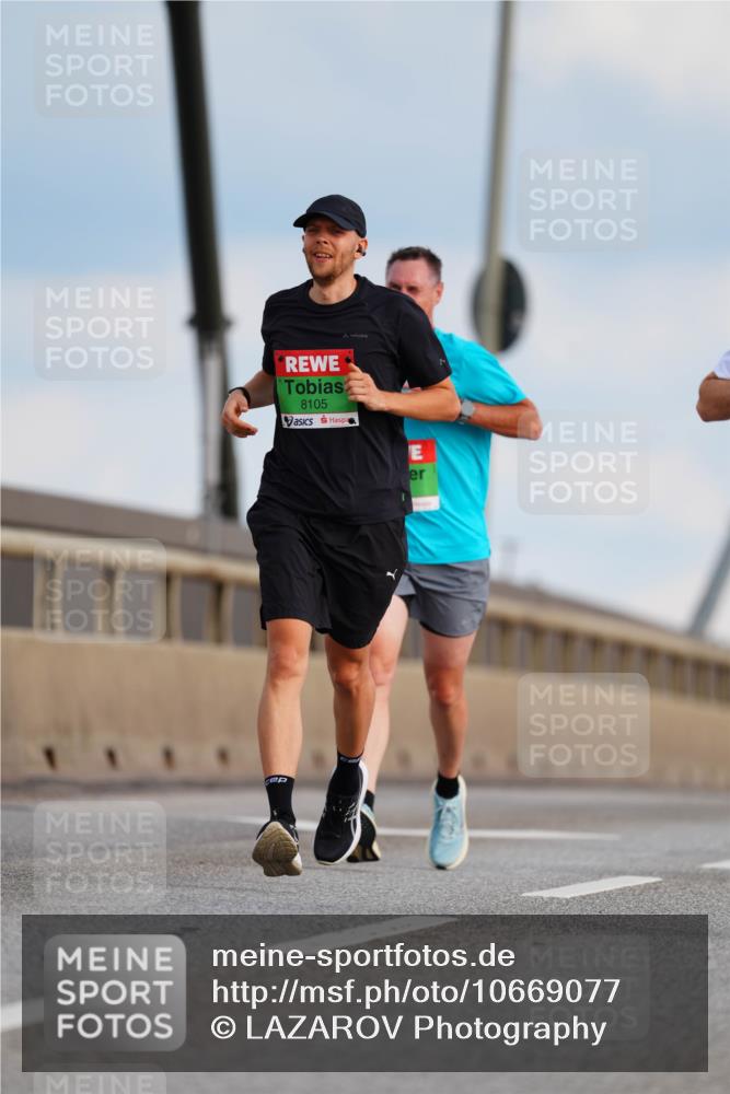 03.10.2026 - Köhlbrandbrückenlauf LAZAROV Photography http://msf.ph/oto/10669077 03.10.2026 15:21:35 Position 1 8105 meine-sportfotos.de