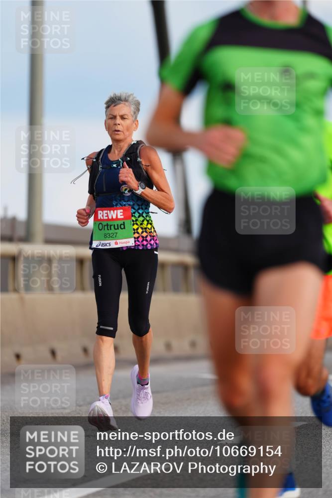 03.10.2026 - Köhlbrandbrückenlauf LAZAROV Photography http://msf.ph/oto/10669154 03.10.2026 15:21:48 Position 1 8327 meine-sportfotos.de