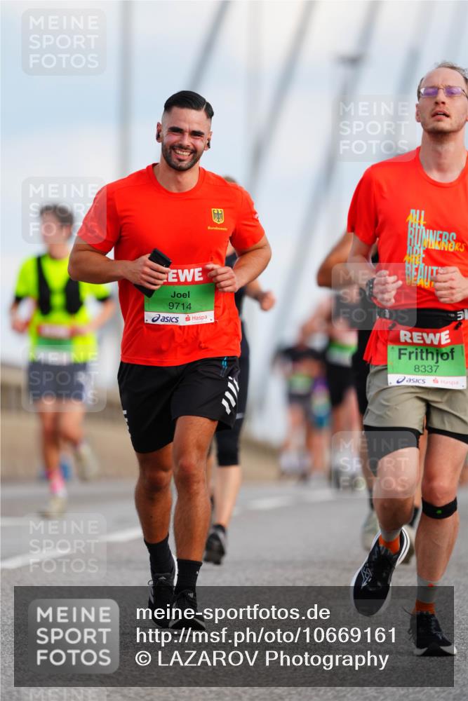 03.10.2026 - Köhlbrandbrückenlauf LAZAROV Photography http://msf.ph/oto/10669161 03.10.2026 15:21:49 Position 1 9714, 8337 meine-sportfotos.de
