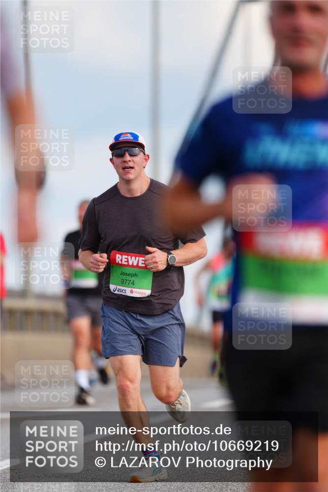 03.10.2026 - Köhlbrandbrückenlauf LAZAROV Photography http://msf.ph/oto/10669219 03.10.2026 15:22:00 Position 1 9774 meine-sportfotos.de
