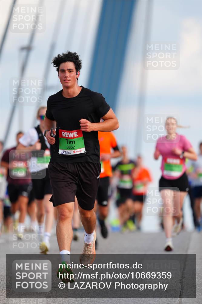 03.10.2026 - Köhlbrandbrückenlauf LAZAROV Photography http://msf.ph/oto/10669359 03.10.2026 15:22:23 Position 1 8602 meine-sportfotos.de