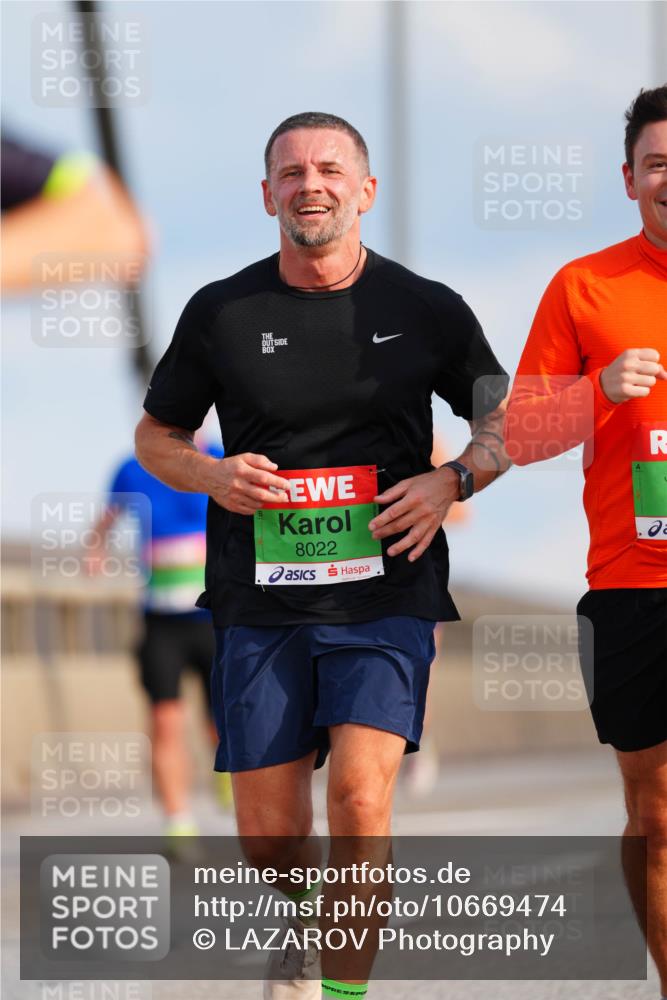 03.10.2026 - Köhlbrandbrückenlauf LAZAROV Photography http://msf.ph/oto/10669474 03.10.2026 15:22:42 Position 1 5, 8022 meine-sportfotos.de