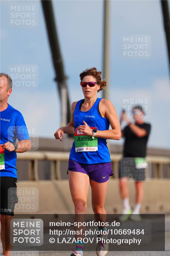 03.10.2026 - Köhlbrandbrückenlauf LAZAROV Photography http://msf.ph/oto/10669484 03.10.2026 15:22:46 Position 1 7456 meine-sportfotos.de