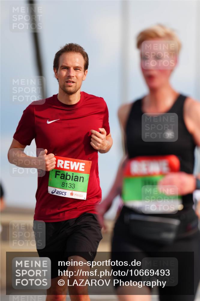 03.10.2026 - Köhlbrandbrückenlauf LAZAROV Photography http://msf.ph/oto/10669493 03.10.2026 15:22:48 Position 1 8133 meine-sportfotos.de