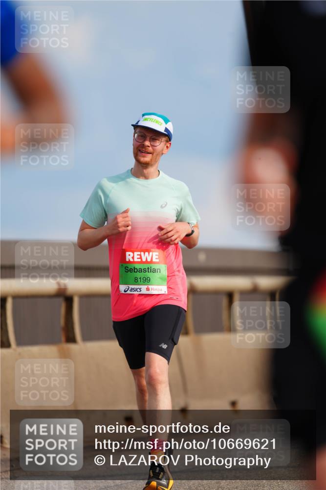 03.10.2026 - Köhlbrandbrückenlauf LAZAROV Photography http://msf.ph/oto/10669621 03.10.2026 15:23:13 Position 1 8199 meine-sportfotos.de