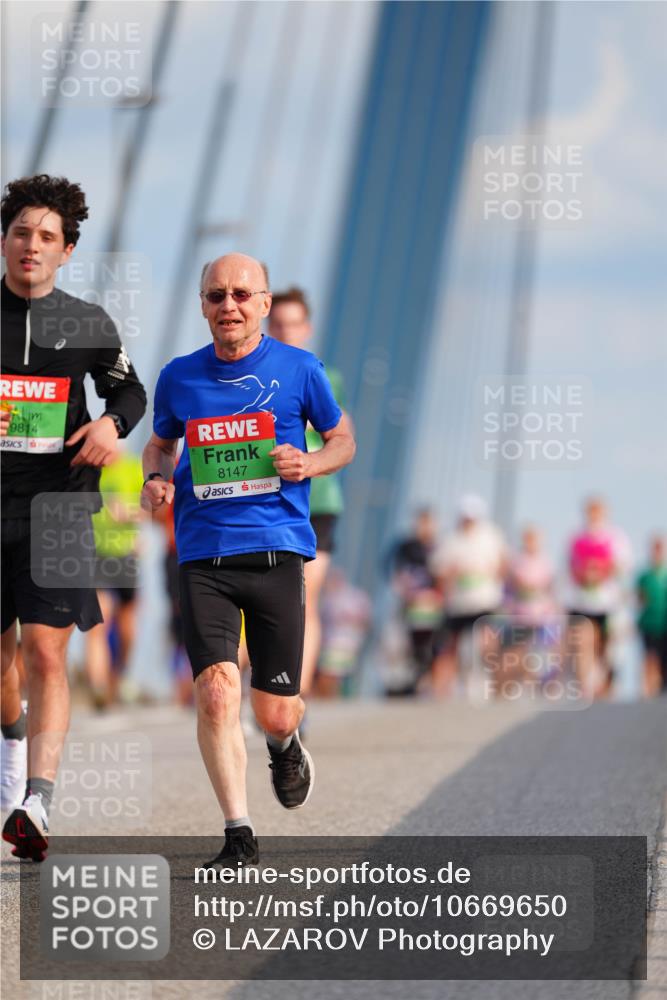 03.10.2026 - Köhlbrandbrückenlauf LAZAROV Photography http://msf.ph/oto/10669650 03.10.2026 15:23:17 Position 1 9814, 8147 meine-sportfotos.de
