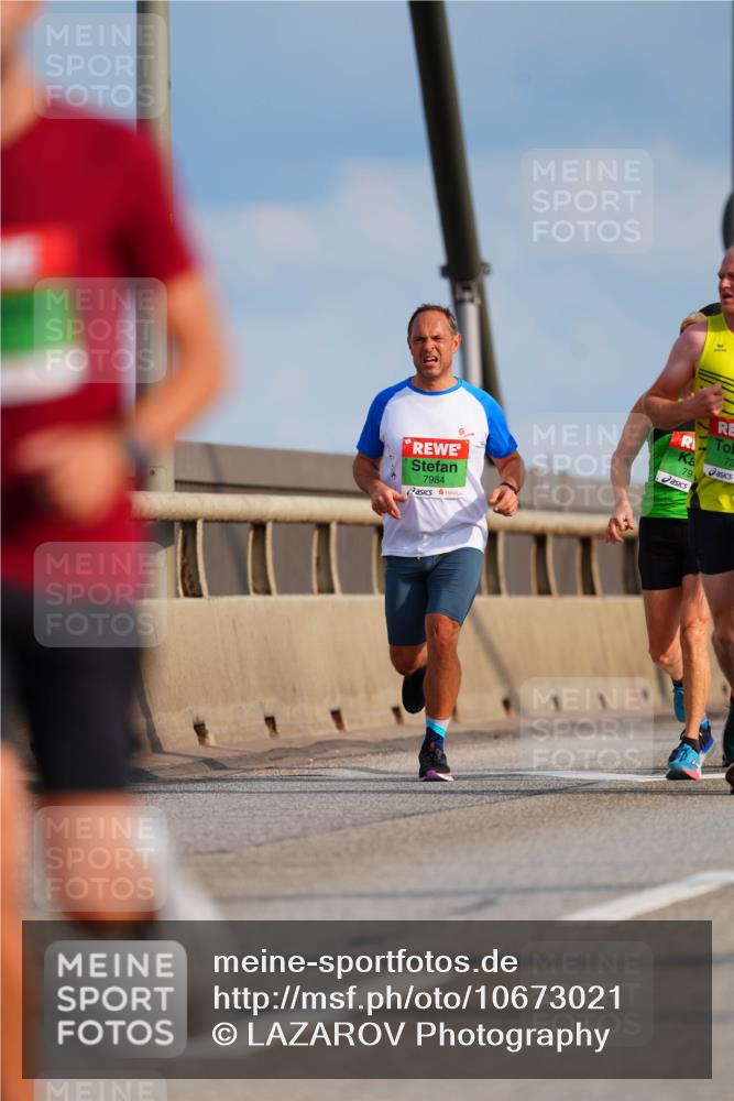 03.10.2026 - Köhlbrandbrückenlauf LAZAROV Photography http://msf.ph/oto/10673021 03.10.2026 15:23:19 Position 1 7984, 79 meine-sportfotos.de