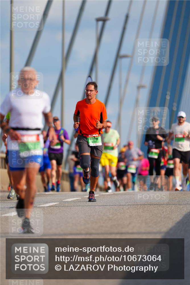 03.10.2026 - Köhlbrandbrückenlauf LAZAROV Photography http://msf.ph/oto/10673064 03.10.2026 15:23:23 Position 1 8270 meine-sportfotos.de
