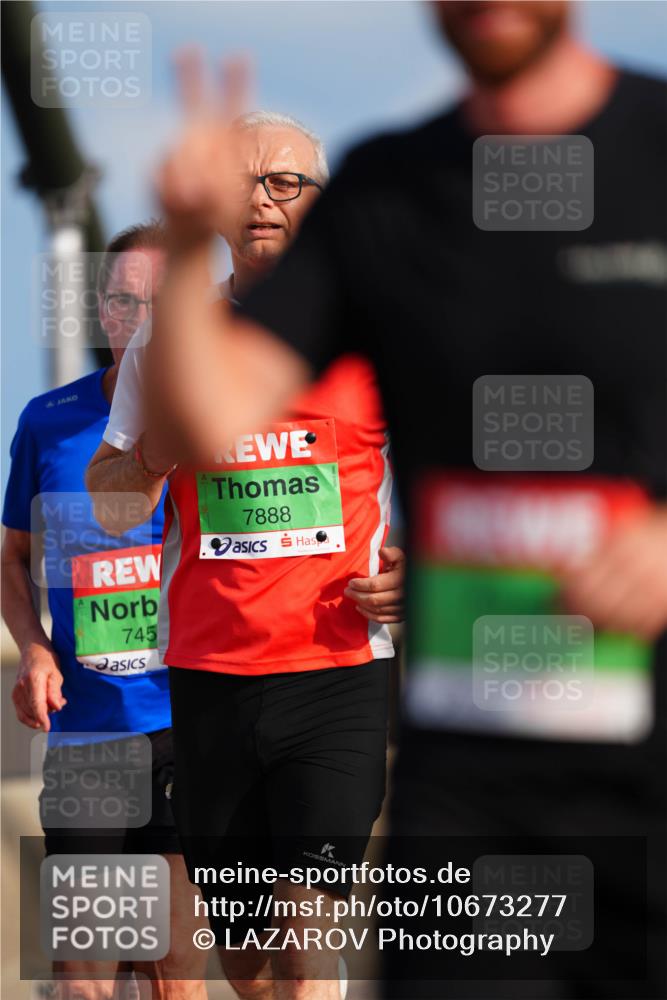 03.10.2026 - Köhlbrandbrückenlauf LAZAROV Photography http://msf.ph/oto/10673277 03.10.2026 15:23:56 Position 1 745, 7888 meine-sportfotos.de