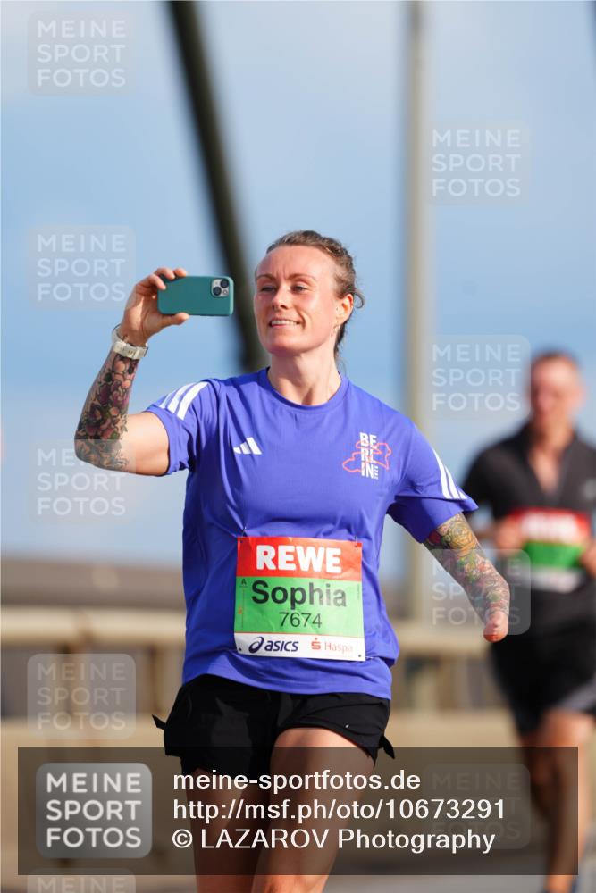 03.10.2026 - Köhlbrandbrückenlauf LAZAROV Photography http://msf.ph/oto/10673291 03.10.2026 15:23:59 Position 1 7674 meine-sportfotos.de