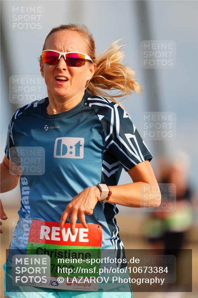 03.10.2026 - Köhlbrandbrückenlauf LAZAROV Photography http://msf.ph/oto/10673384 03.10.2026 15:24:15 Position 1 7882 meine-sportfotos.de