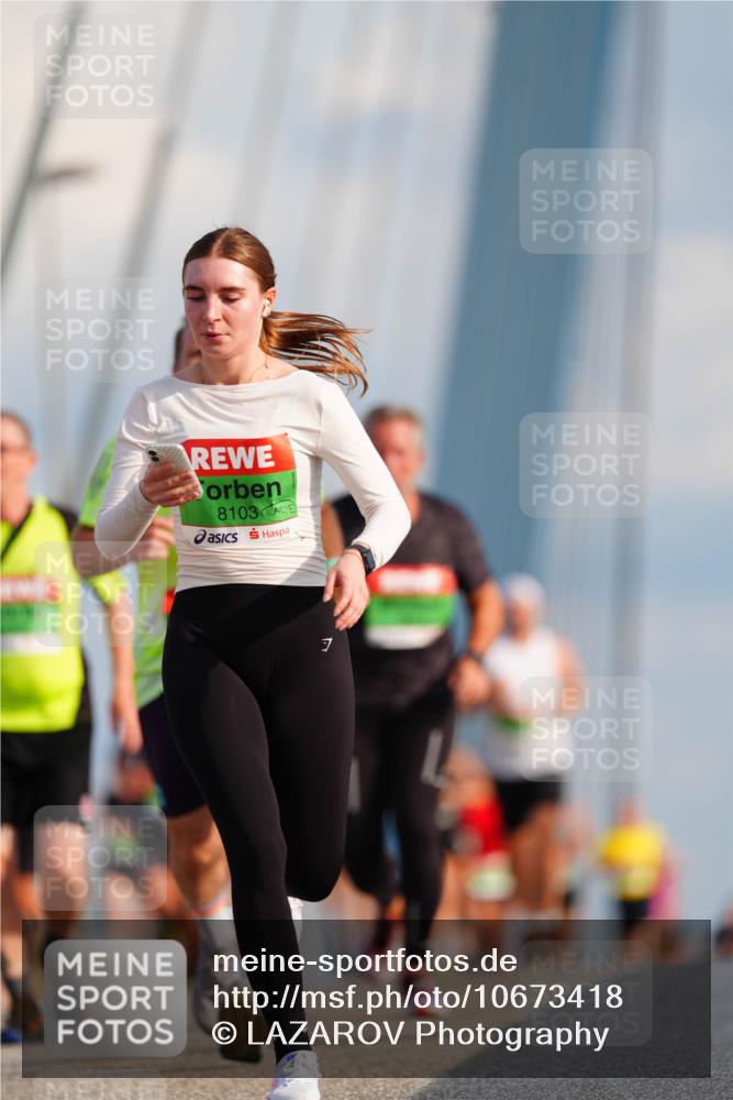 03.10.2026 - Köhlbrandbrückenlauf LAZAROV Photography http://msf.ph/oto/10673418 03.10.2026 15:24:25 Position 1 8103, 7 meine-sportfotos.de