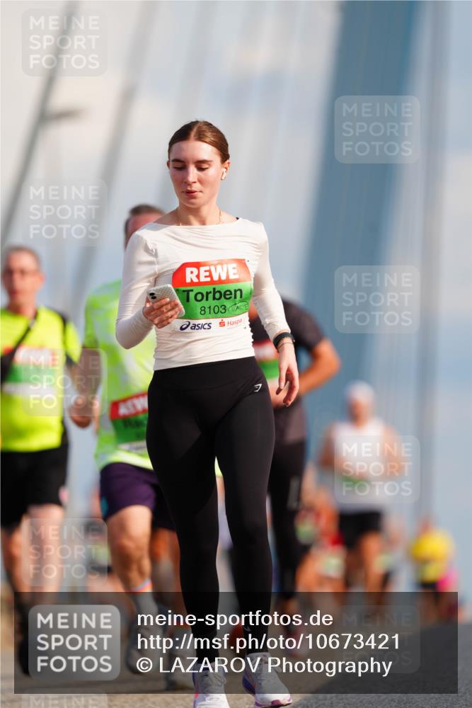 03.10.2026 - Köhlbrandbrückenlauf LAZAROV Photography http://msf.ph/oto/10673421 03.10.2026 15:24:26 Position 1 8103, 4 meine-sportfotos.de