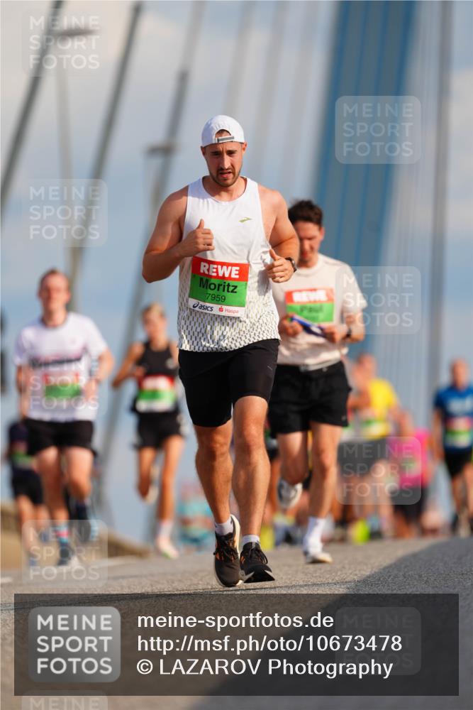 03.10.2026 - Köhlbrandbrückenlauf LAZAROV Photography http://msf.ph/oto/10673478 03.10.2026 15:24:34 Position 1 7959 meine-sportfotos.de