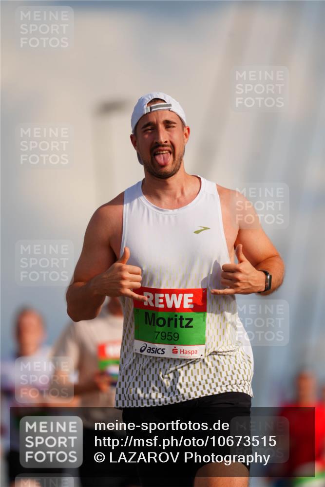 03.10.2026 - Köhlbrandbrückenlauf LAZAROV Photography http://msf.ph/oto/10673515 03.10.2026 15:24:39 Position 1 7959 meine-sportfotos.de