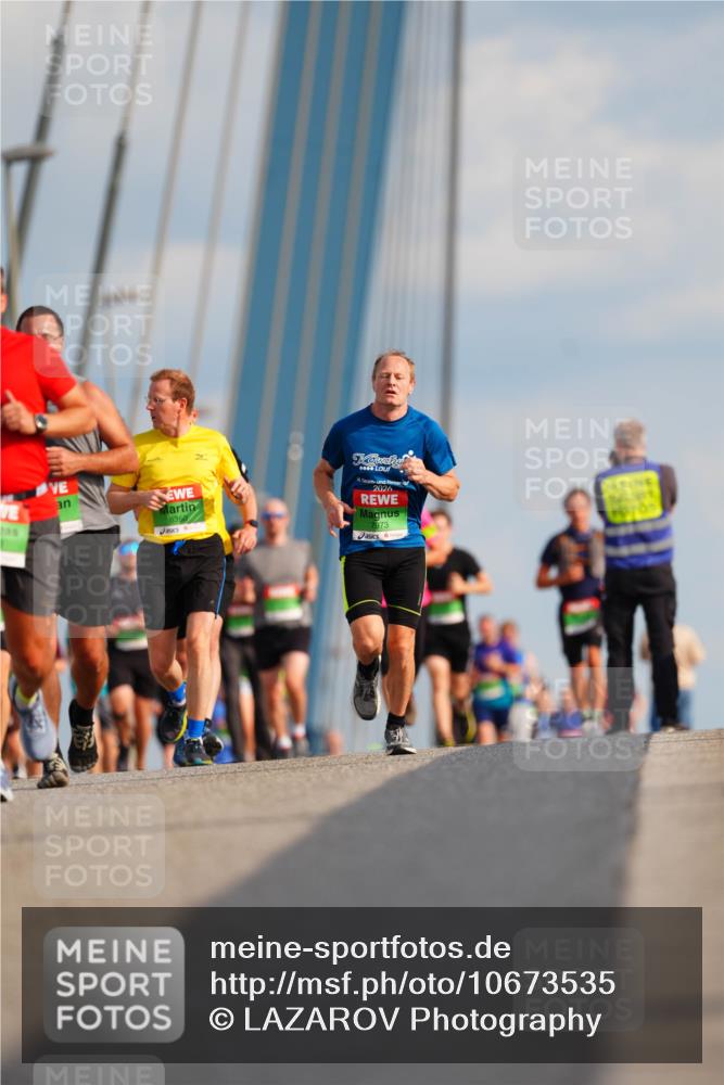 03.10.2026 - Köhlbrandbrückenlauf LAZAROV Photography http://msf.ph/oto/10673535 03.10.2026 15:24:41 Position 1 205, 8350, 4, 2026, 7973 meine-sportfotos.de