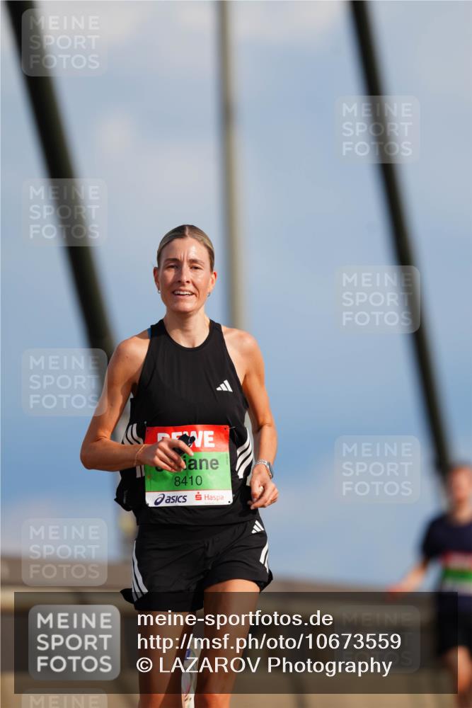 03.10.2026 - Köhlbrandbrückenlauf LAZAROV Photography http://msf.ph/oto/10673559 03.10.2026 15:24:45 Position 1 8410 meine-sportfotos.de
