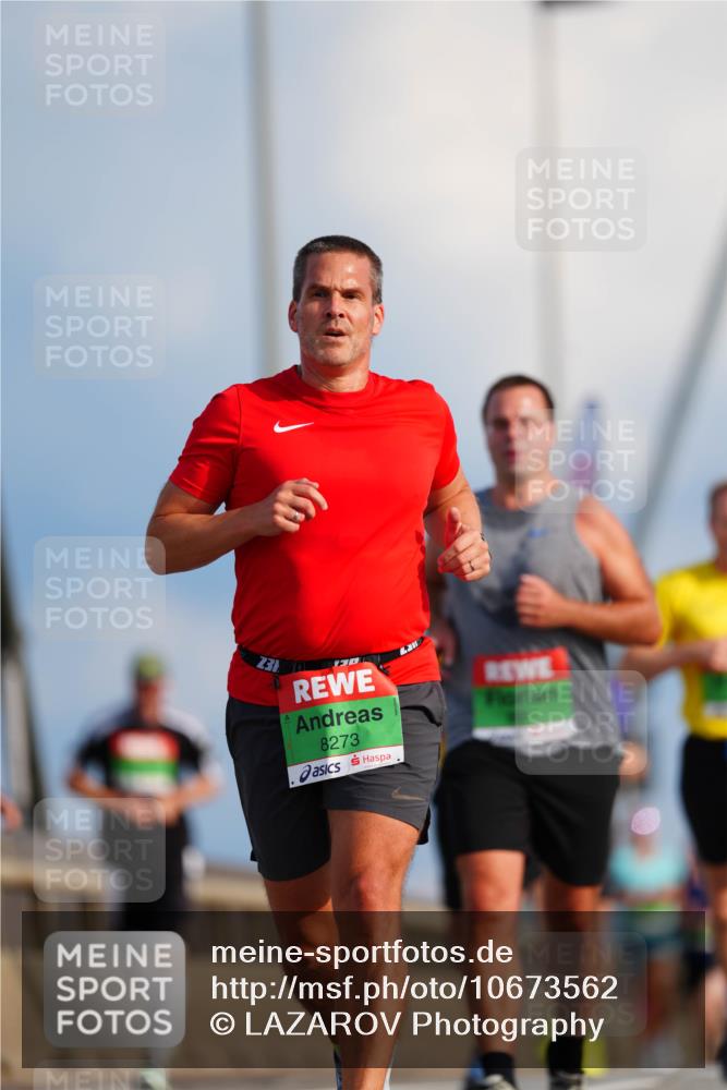 03.10.2026 - Köhlbrandbrückenlauf LAZAROV Photography http://msf.ph/oto/10673562 03.10.2026 15:24:47 Position 1 231, 8273 meine-sportfotos.de