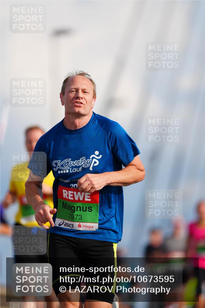 03.10.2026 - Köhlbrandbrückenlauf LAZAROV Photography http://msf.ph/oto/10673595 03.10.2026 15:24:50 Position 1 4, 20, 7973 meine-sportfotos.de