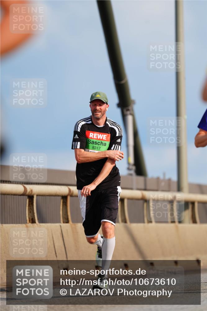 03.10.2026 - Köhlbrandbrückenlauf LAZAROV Photography http://msf.ph/oto/10673610 03.10.2026 15:24:53 Position 1 8317 meine-sportfotos.de