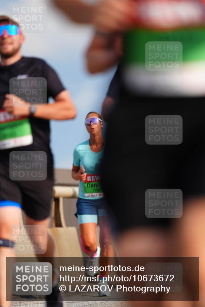 03.10.2026 - Köhlbrandbrückenlauf LAZAROV Photography http://msf.ph/oto/10673672 03.10.2026 15:25:03 Position 1 7700 meine-sportfotos.de