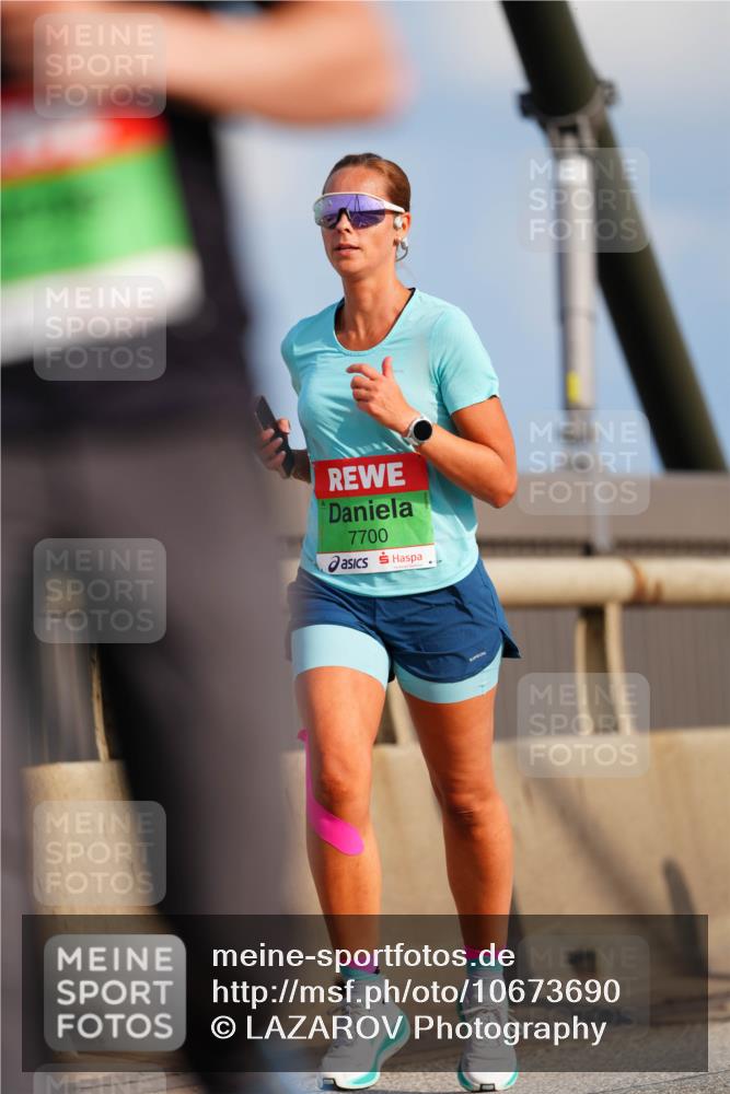 03.10.2026 - Köhlbrandbrückenlauf LAZAROV Photography http://msf.ph/oto/10673690 03.10.2026 15:25:06 Position 1 7700 meine-sportfotos.de