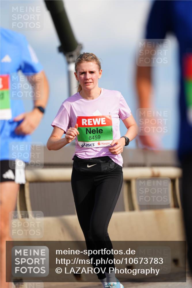 03.10.2026 - Köhlbrandbrückenlauf LAZAROV Photography http://msf.ph/oto/10673783 03.10.2026 15:25:19 Position 1 8459 meine-sportfotos.de