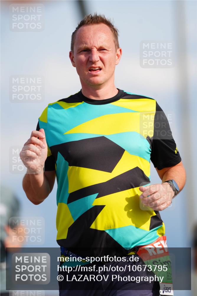 03.10.2026 - Köhlbrandbrückenlauf LAZAROV Photography http://msf.ph/oto/10673795 03.10.2026 15:25:20 Position 1 831 meine-sportfotos.de