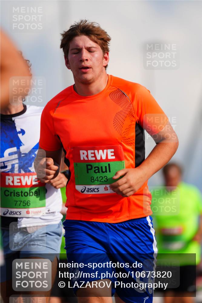 03.10.2026 - Köhlbrandbrückenlauf LAZAROV Photography http://msf.ph/oto/10673820 03.10.2026 15:25:23 Position 1 7756, 8423, 56 meine-sportfotos.de