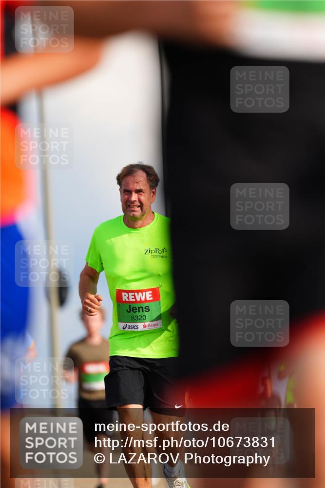 03.10.2026 - Köhlbrandbrückenlauf LAZAROV Photography http://msf.ph/oto/10673831 03.10.2026 15:25:25 Position 1 8320 meine-sportfotos.de