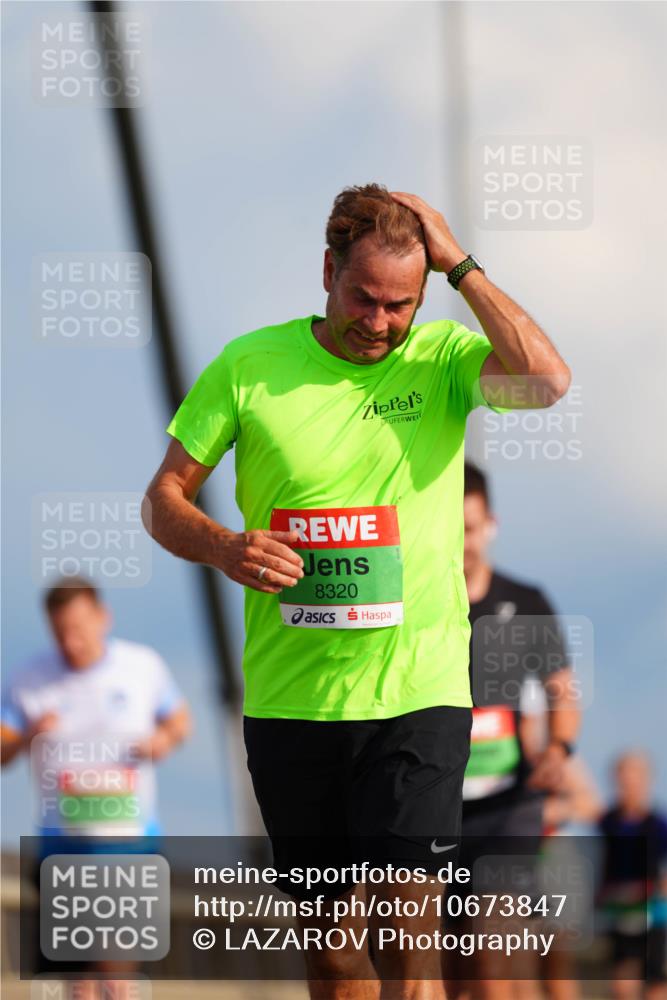 03.10.2026 - Köhlbrandbrückenlauf LAZAROV Photography http://msf.ph/oto/10673847 03.10.2026 15:25:27 Position 1 8320 meine-sportfotos.de