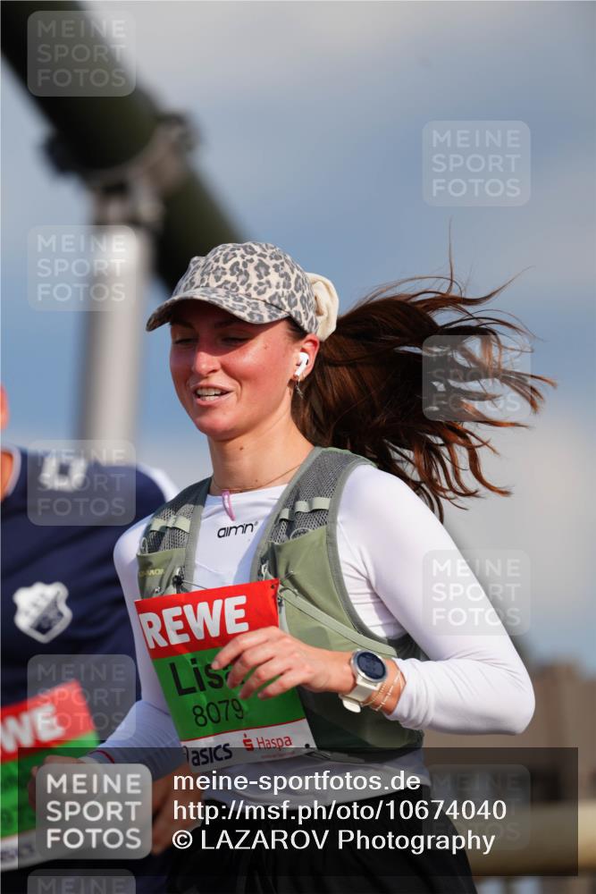 03.10.2026 - Köhlbrandbrückenlauf LAZAROV Photography http://msf.ph/oto/10674040 03.10.2026 15:25:56 Position 1 973, 8079 meine-sportfotos.de