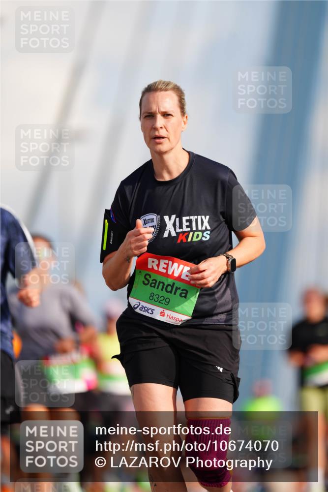03.10.2026 - Köhlbrandbrückenlauf LAZAROV Photography http://msf.ph/oto/10674070 03.10.2026 15:26:00 Position 1 8329 meine-sportfotos.de