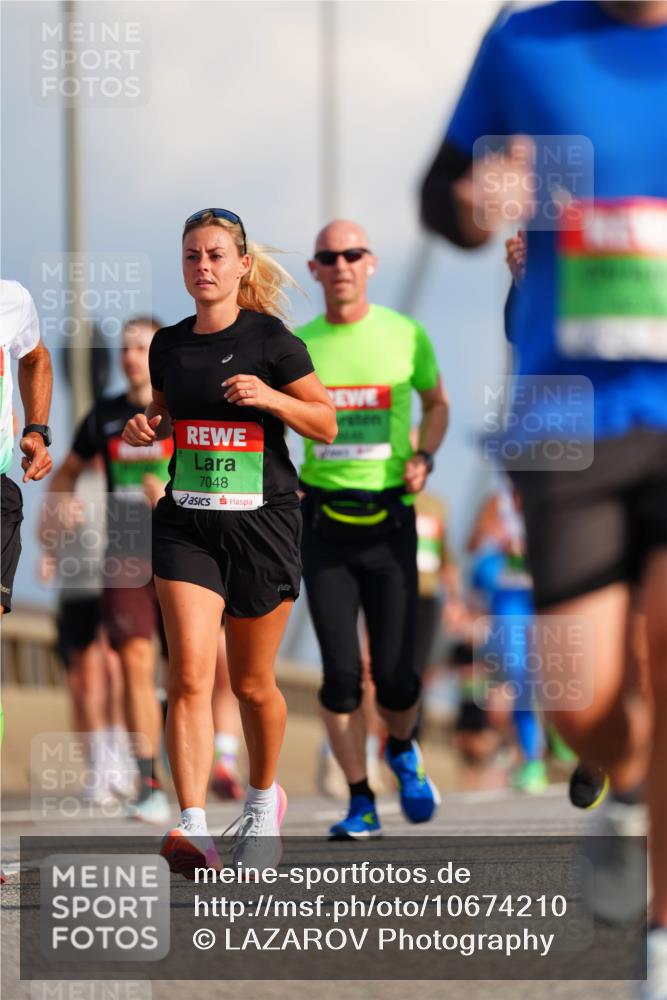 03.10.2026 - Köhlbrandbrückenlauf LAZAROV Photography http://msf.ph/oto/10674210 03.10.2026 15:26:18 Position 1 7048 meine-sportfotos.de