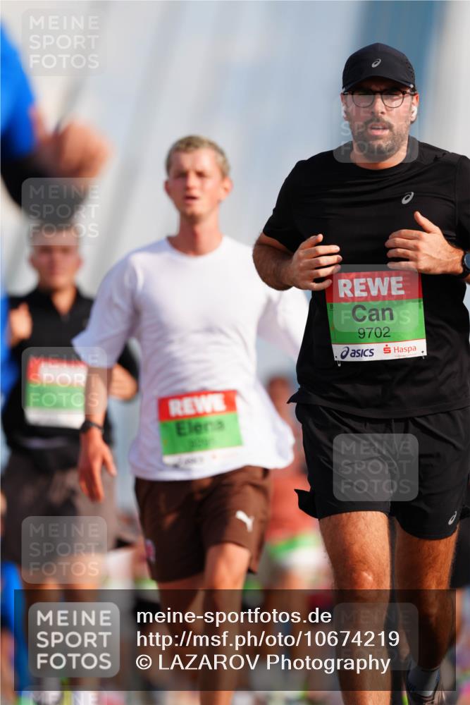 03.10.2026 - Köhlbrandbrückenlauf LAZAROV Photography http://msf.ph/oto/10674219 03.10.2026 15:26:19 Position 1 9702 meine-sportfotos.de